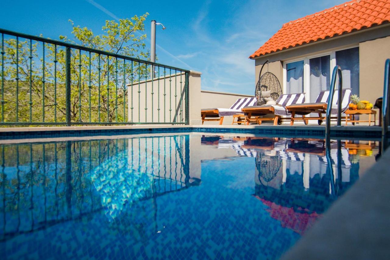Holiday Home Moliva Sitno Donje Exterior photo